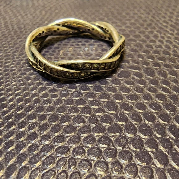 Pandora Sparkling Twisted Lines Ring - Picture 8 of 12